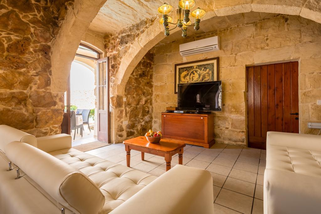 Ta'Filomena Villa Xagħra Exteriör bild